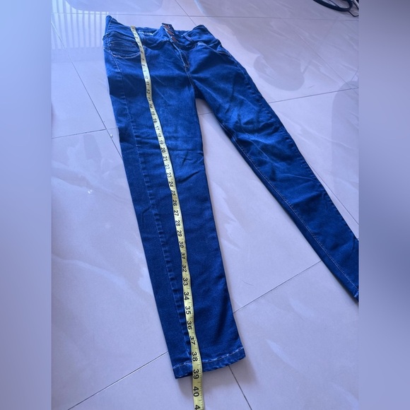 Tri'J Blue Denim Jeans - Picture 6 of 11